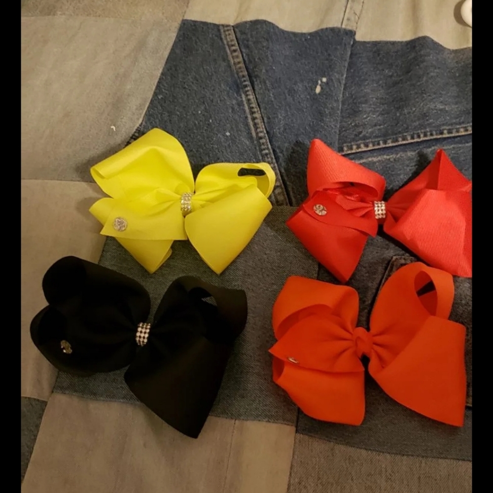 16 Jojo Bows